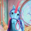 Unicorn Academy, River mit 2 Reitzubehören, 11 inch, kompatibel mit Isabel, Puppen & Einhornspielzeug für Mädchen ab 4 Jahren