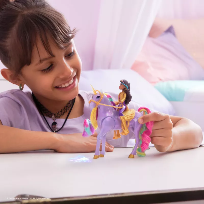 Modepuppe Usorteret Unicorn Academy Sophia & Light Magic Wildstar mit Regenbogen-Lichteffekten, LR44-Batterien, 241 mm