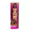 Barbie Fashionistas Puppe Nr. 233 im karierten Blumen-Midikleid, schwarzes Haar