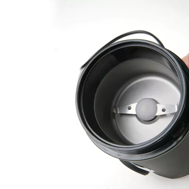 Kaffeemühle Schwarz & Decker BXCG150E — 150 W, 50 g Kapazität, Edelstahlklingen, Tastensteuerung
