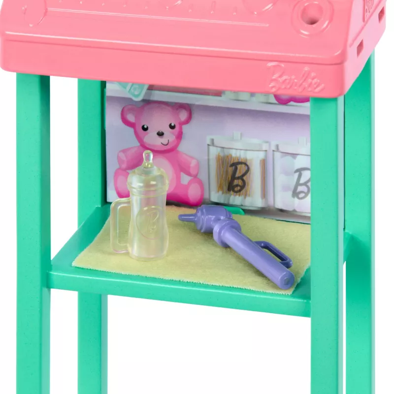 Barbie Baby Doctor Puppe mit blonder Modepuppe, 1 Babypuppe, Möbel & Zubehör
