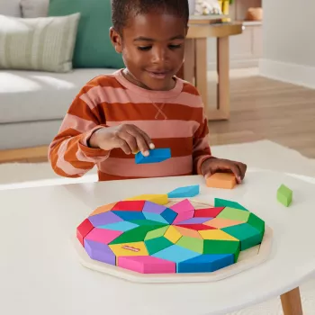 Fisher-Price Mandala-Puzzle aus Holz, geometrisch, für Kleinkinder und Kinder, 40 Holzteile