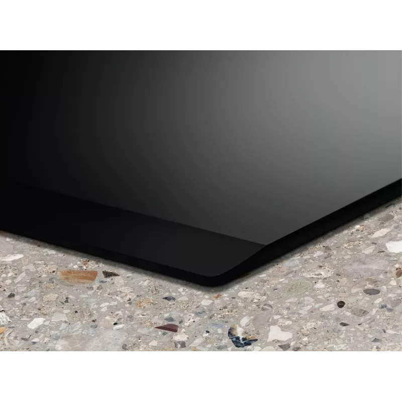 Induktionskochfeld Electrolux Serie 700 EIS82453, 4-Zonen 80 cm, schwarzes Glas, Touch- & Scrollbalken-Steuerung