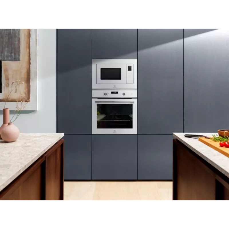 Solo-Mikrowelle Electrolux LMS2203EMX — 700 W, 20 l, Edelstahl/Schwarz, Einbau (56×35×38 cm)