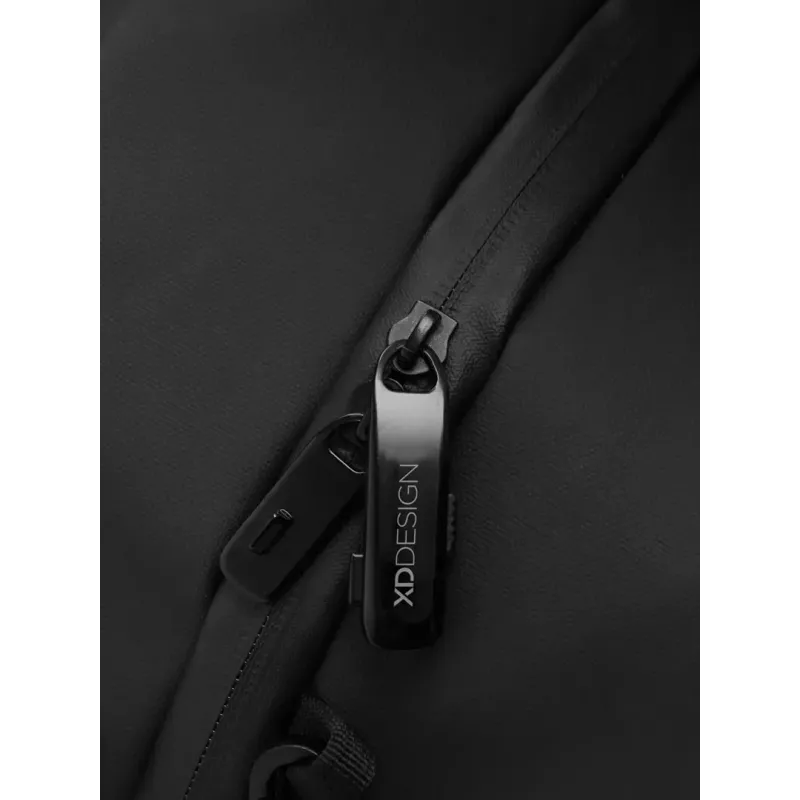 Dufflebag XDDESIGN P706.2901, wasserabweisend, 50×33×26 cm, 900 g, passend für Laptops bis 16 Zoll, Schultergurt, reflektierende Elemente