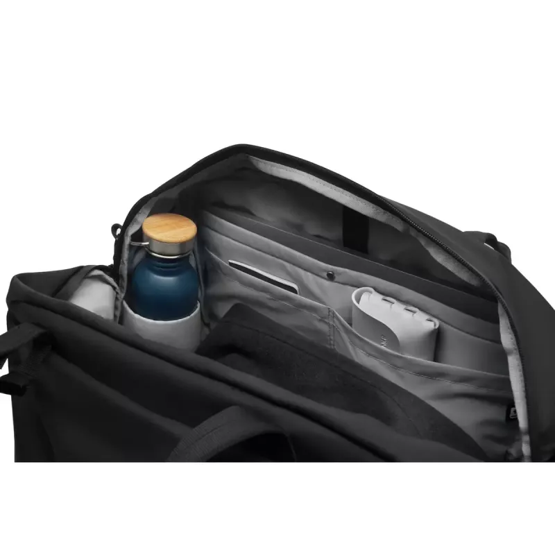 Dufflebag XDDESIGN P706.2901, wasserabweisend, 50×33×26 cm, 900 g, passend für Laptops bis 16 Zoll, Schultergurt, reflektierende Elemente