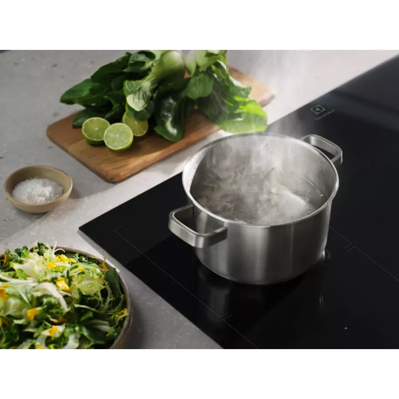 Electrolux Serie 500 EIT60433CT Schwarz Einbau 60 cm Induktionskochfeld 4 Zone(n)