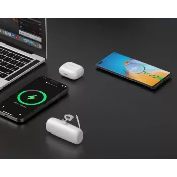 Tragbare Powerbank P5 PLUG-IN 5000mAh