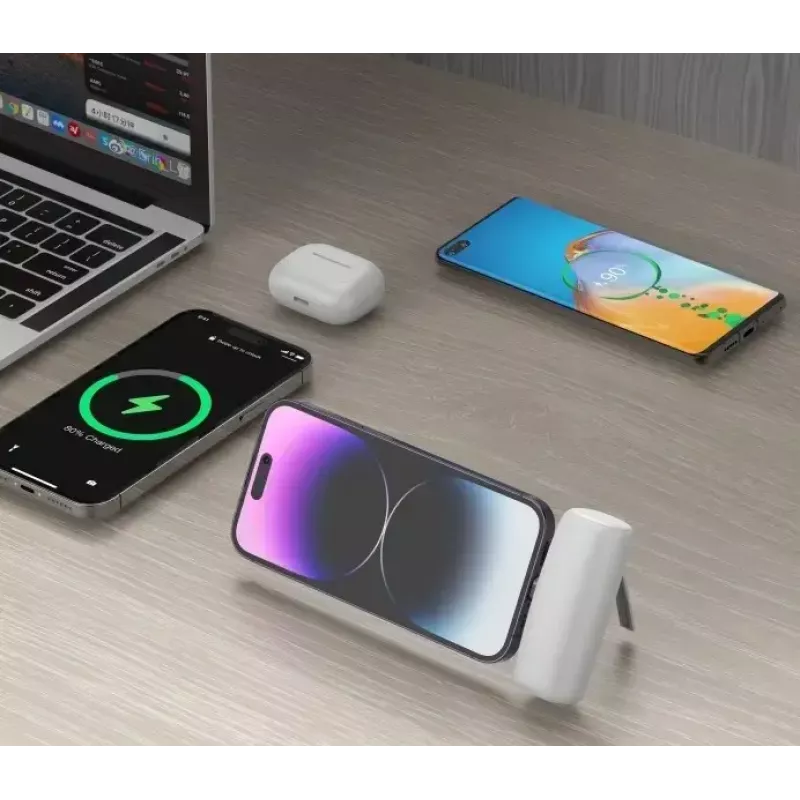 Tragbare Powerbank P5 PLUG-IN 5000mAh