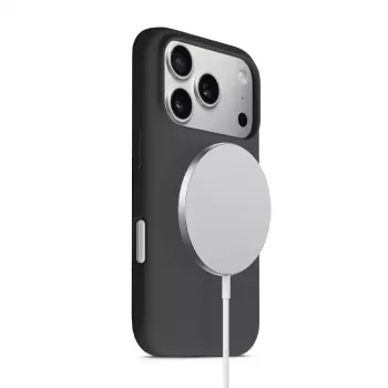 Crong Color Cover Magnetische Hülle mit MagSafe für iPhone 17 Pro Schwarz