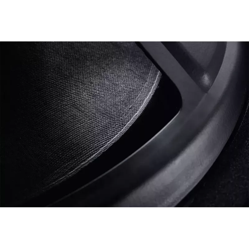 Aktiver Subwoofer Magnat Alpha RS12 — 12-Zoll-Treiber, 120 W RMS, 20–200 Hz, Klasse D, schwarz