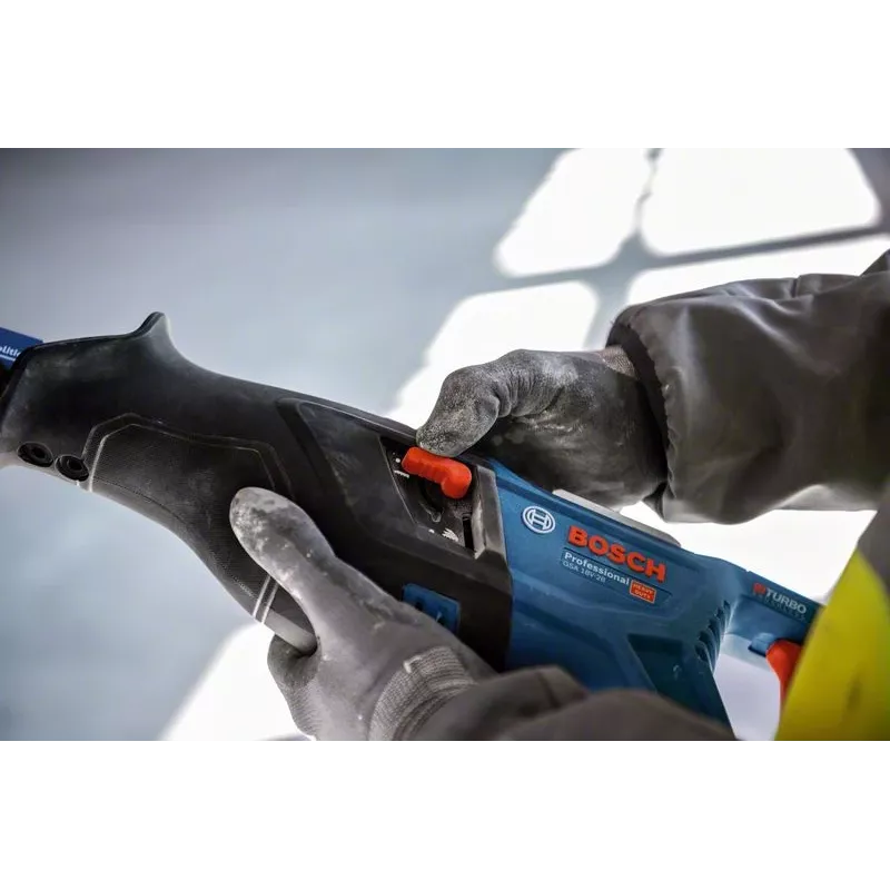 Säge Bosch GSA 18V-28 Professional
