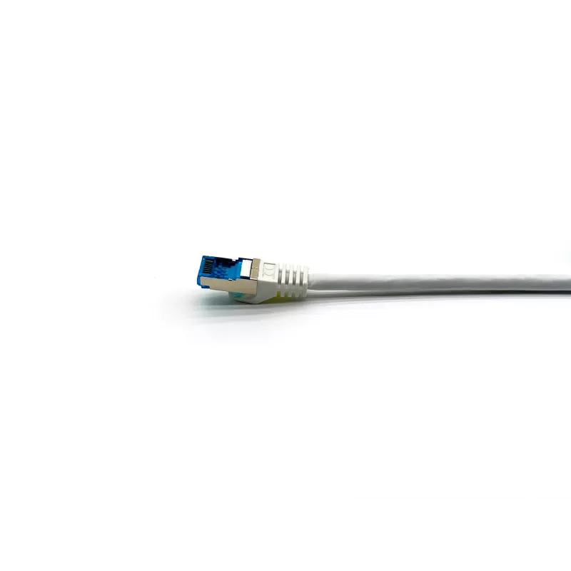 Netzwerkkabel Equip Cat.6A S/FTP Patchkabel abgewinkelt auf gerade RJ-45 1,0 m Weiß
