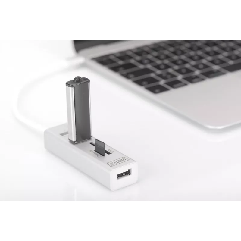 DIGITUS USB 2.0 Type C HUB mit Kartenleser 3x USB 2.0. 1x SD, 1x MicroSD Anschluss Aluminiumgehäuse