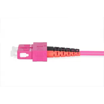 DIGITUS Glasfaser-Patchkabel, LC zu SC Multimode OM4 - 50/125 µ, Duplex, Farbe RAL4003 Länge 1m