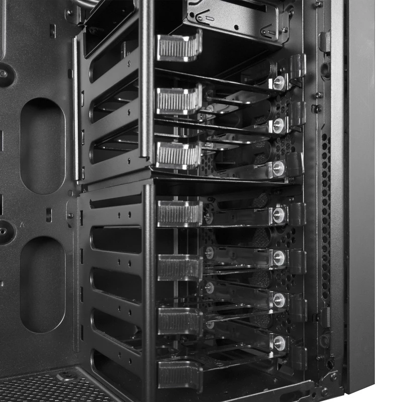 PC-Gehäuse CHIEFTEC CW-01B-OP Tower Schwarz — SPCC, 7×3,5-Zoll-Schächte, 7×2,5-Zoll-Schächte, 3×5,25-Zoll-Schächte, bis zu 410 mm GPU