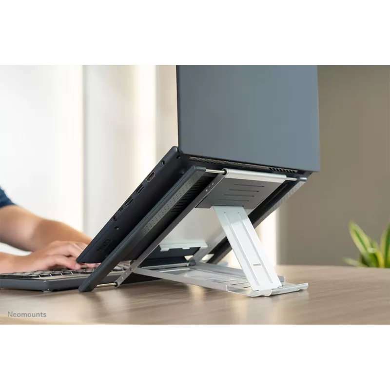 Neomounts NSLS100 Laptopständer 10-22 Zoll – faltbar – kompakt – universell