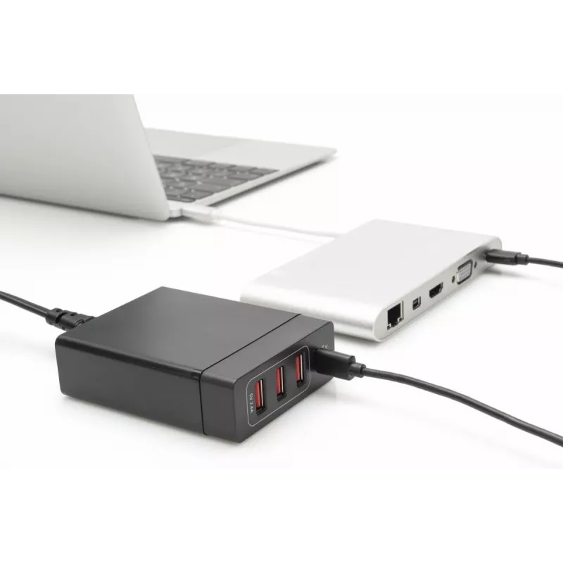 DIGITUS 4-Port USB-Ladegerät, 72 W 1x USB-C (PD) 5,9,15,20 V/3 A, 3x USB-A 5 V/2,4 A, schwarz