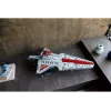 LEGO Star Wars Republic Venator Class Attack Cruiser 75367 — Bausatz, 5.374 Teile, 320 mm × 1.090 mm × 540 mm, 2 Minifiguren, Alter 18+