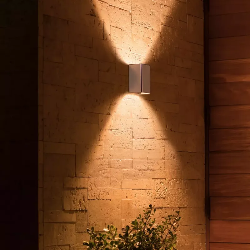 Außenwandleuchte Philips Hue White and colour ambiance Resonate