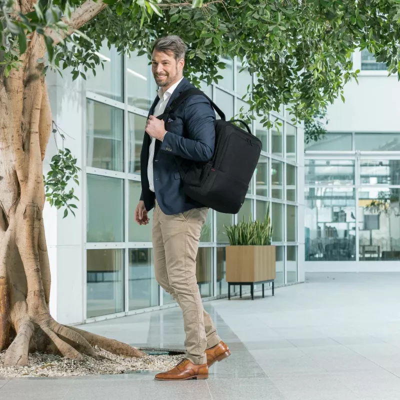DICOTA Eco Backpack Plus Base – 13-15,6 Zoll Notebook-Tasche – Schwarz / 300d Rpet Polyester