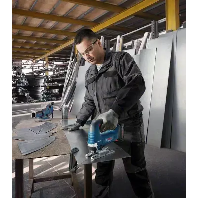 Bosch GST 18V-125 B Professional Akku-Stichsäge