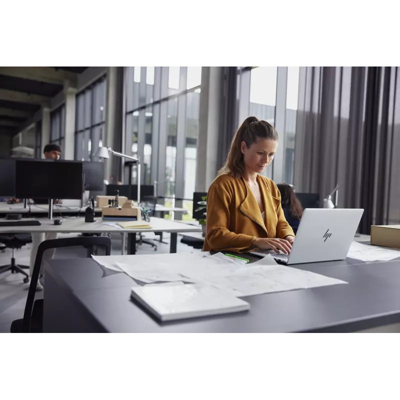 HP EliteBook 645 G11 AMD Ryzen™ 5 7535U Laptop 35,6 cm (14 Zoll) WUXGA 8 GB DDR5-SDRAM 256 GB SSD Wi-Fi 6E (802.11ax) Windows 11 Pro Silber