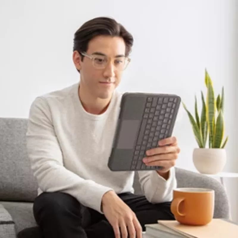 LOGITECH Folio Touch Tastaturhülle mit Hintergrundbeleuchtung und Trackpad Oxford Grau für iPad Air (4. Generation) Deutsch Qwertz