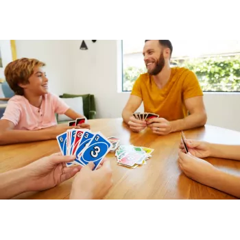 UNO Kartenspiel Ablegen