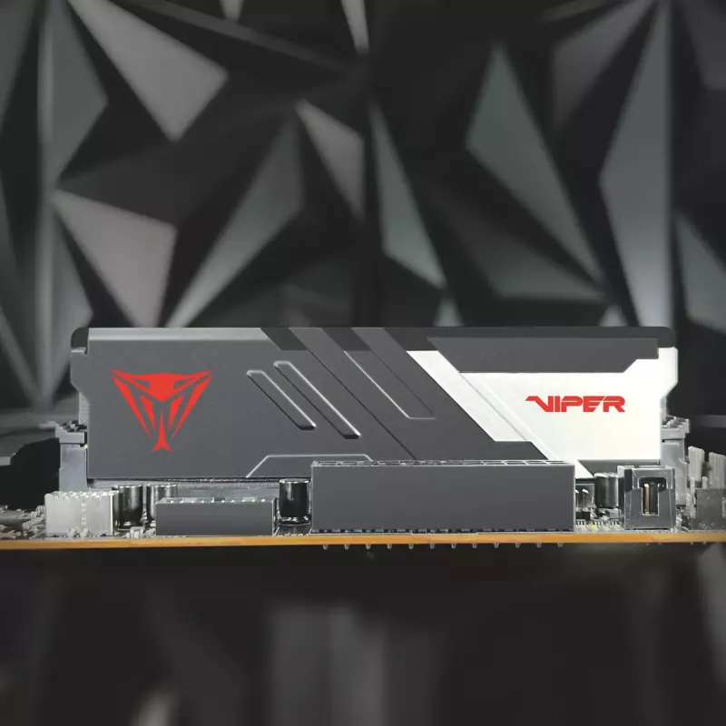 Desktop DDR5 Speicher PATRIOT Viper Venom 64 GB (2x32 GB) 6000 MHz CL36 1,35 V mit Kühlkörper