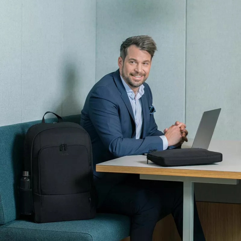 DICOTA Eco Backpack Base - 13-14.1in Notebook Backpack - Schwarz / 300d rPET Polyester
