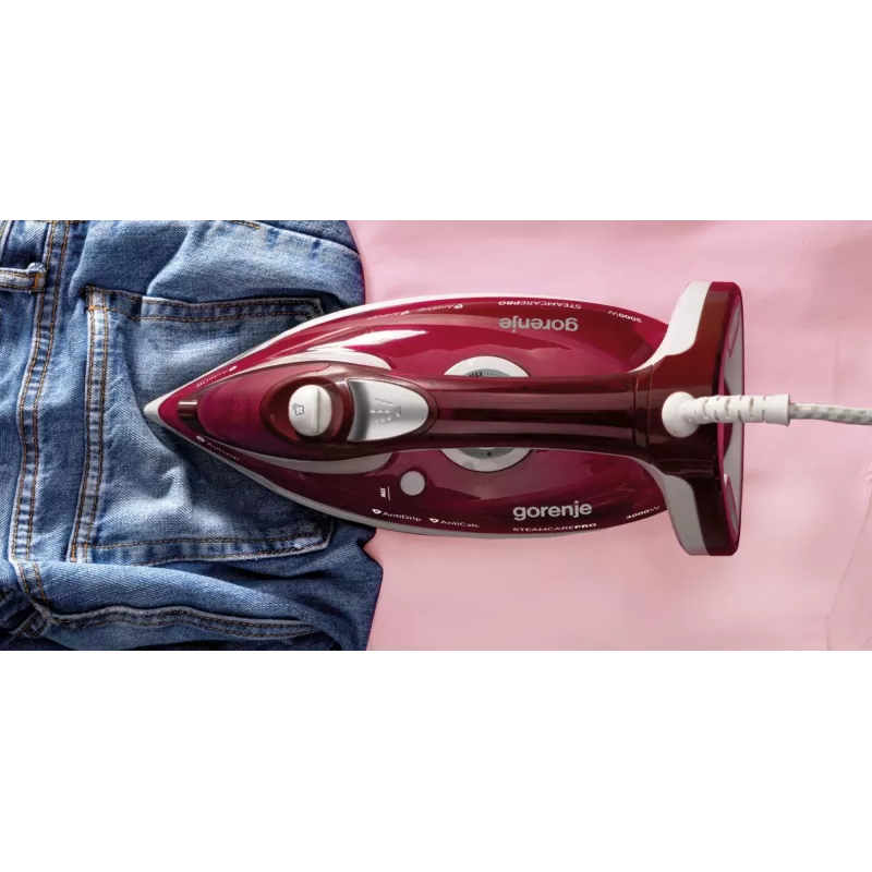 Dampfbügelstation Gorenje SIH3000RBC — 3000 W, Keramiksohle, 0,4 L Wassertank, 1,6 kg, rot
