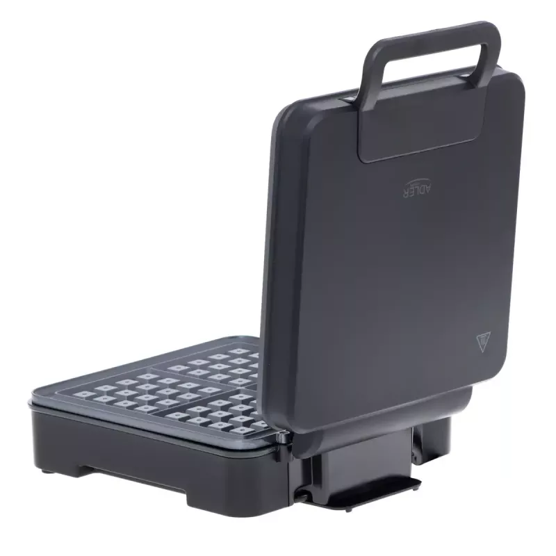 Waffeleisen Adler AD 3049, 4 quadratische Waffeln, antihaftbeschichtet, 1800 W, schwarz