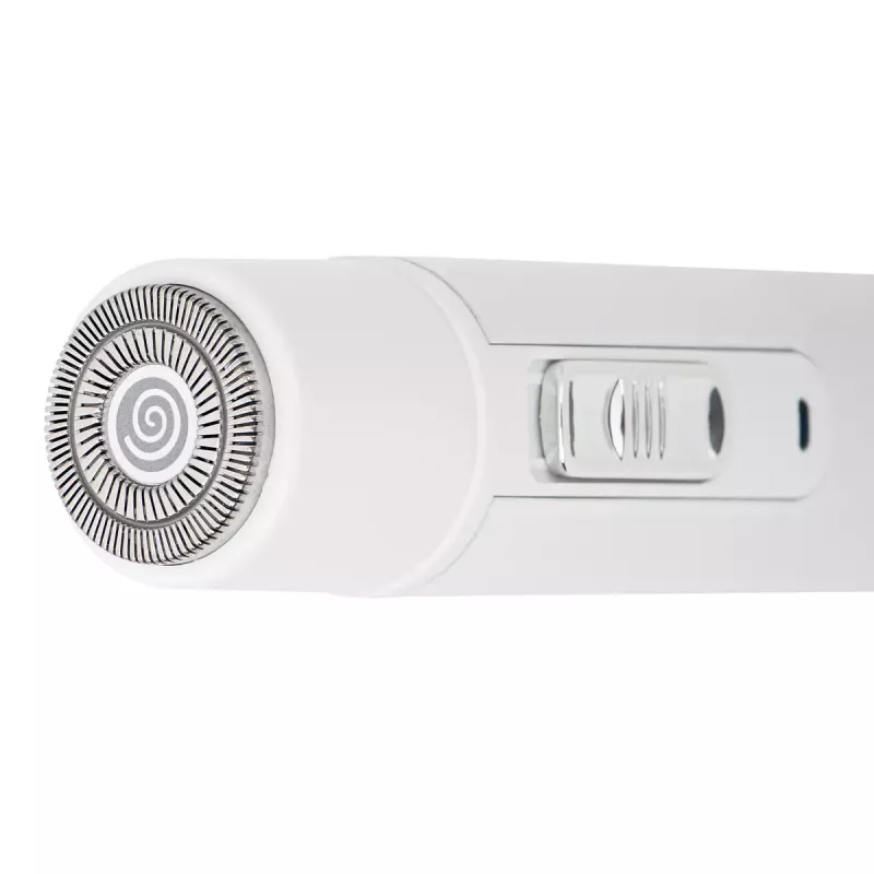 Akku-Trimmerset Camry CR 2935 5-in-1 – wiederaufladbares Multigrooming-Kit für Gesichts-, Bart-, Ohren- und Nasenhaartrimmung