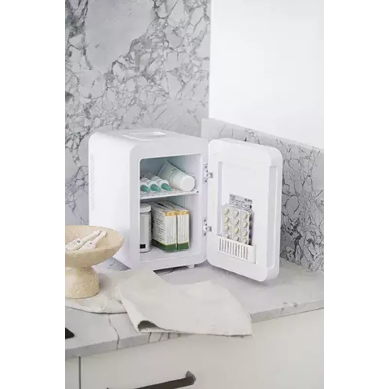Freistehender Minikühlschrank Adler AD 8085, 4 L, rechter Anschlag, Spiegeltür, 220–240 V/12 V