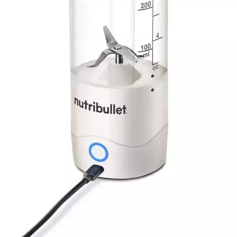 Sport-Mixer NUTRIBULLET Portable 0,475 l Weiß mit Tritan-Behälter und Edelstahlmessern, batteriebetrieben