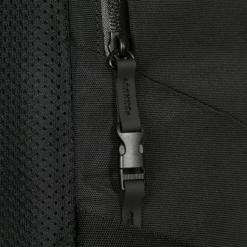 Rucksack Targus Terra EcoSmart 40,6 cm 16 Zoll schwarz 2 Fächer