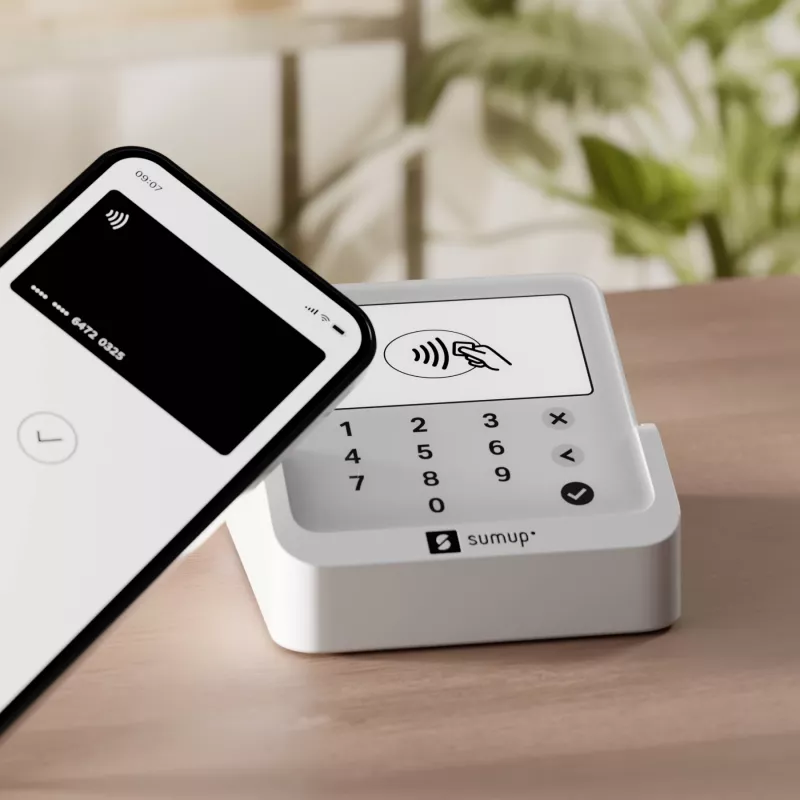 SumUp Solo Lite & Charging Station intelligenter Kartenleser Akku Weiß