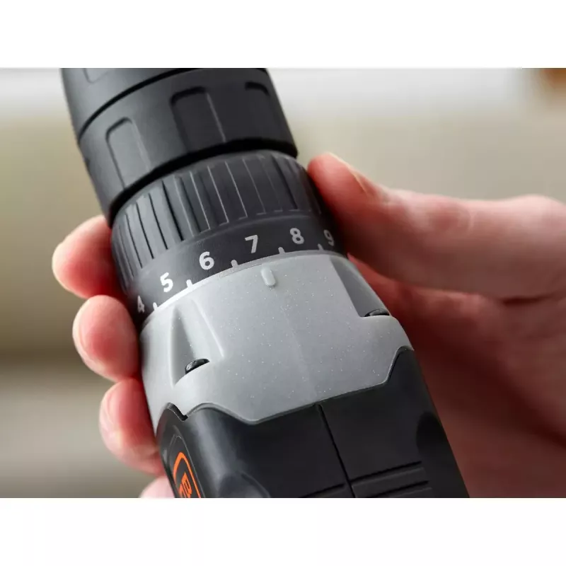 Akkuschrauber Schwarz & Decker BCD001C1, 18 V, Li‑Ion 1,5 Ah, orange/schwarz