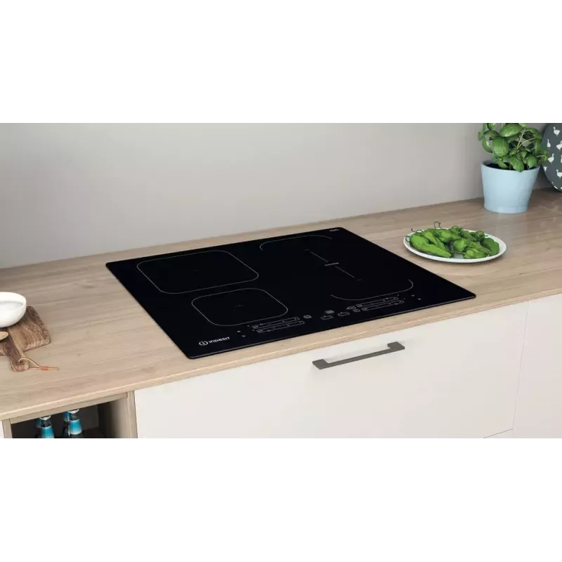 Indesit IB 65B60 NE Schwarz Einbau 59 cm Induktionskochfeld 4 Zone(n)