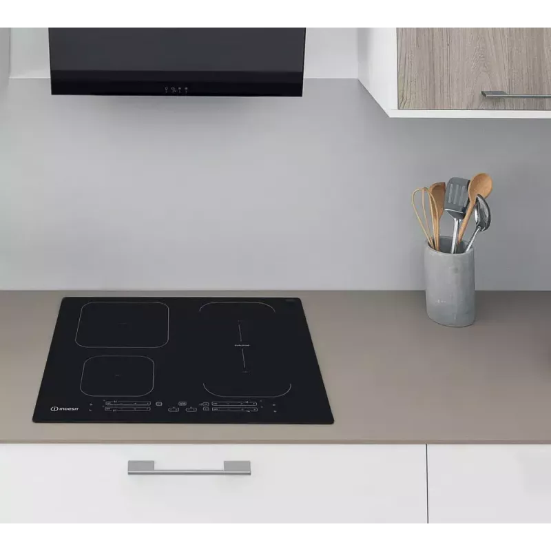 Indesit IB 65B60 NE Schwarz Einbau 59 cm Induktionskochfeld 4 Zone(n)
