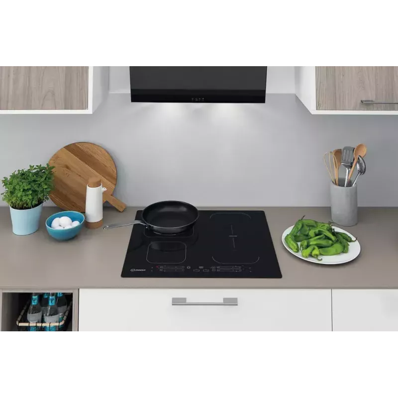 Indesit IB 65B60 NE Schwarz Einbau 59 cm Induktionskochfeld 4 Zone(n)