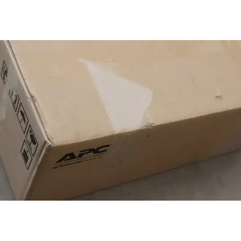 UPS Schneider Electric SMT1500RMI2UNC 1500VA Rackmount 2U mit 4× IEC C13 Ausgängen