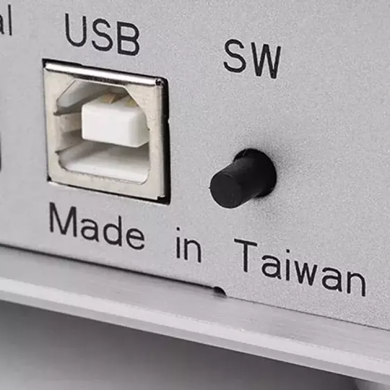 Audio Interface Silverstone EB01-E Silber
