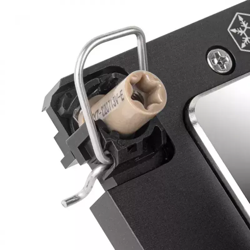 All-in-One-Flüssigkeitskühler Silverstone SST-XE360-4677 12 cm Lüfter 600–2800 U/min