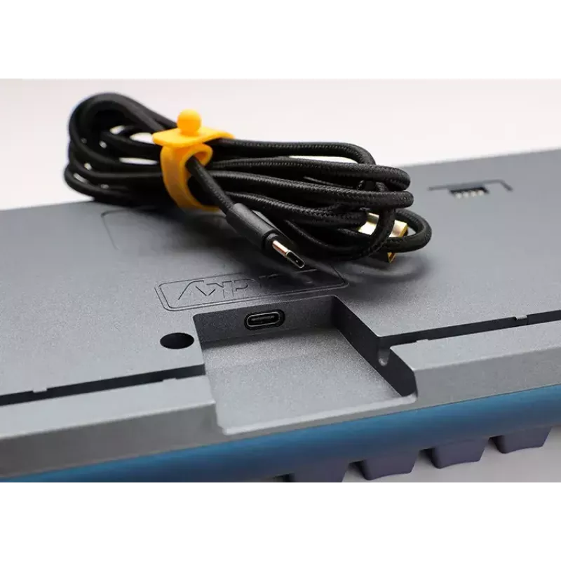 Ducky One 3 TKL DayBreak Tastatur Gaming USB QWERTY Mechanical RGB