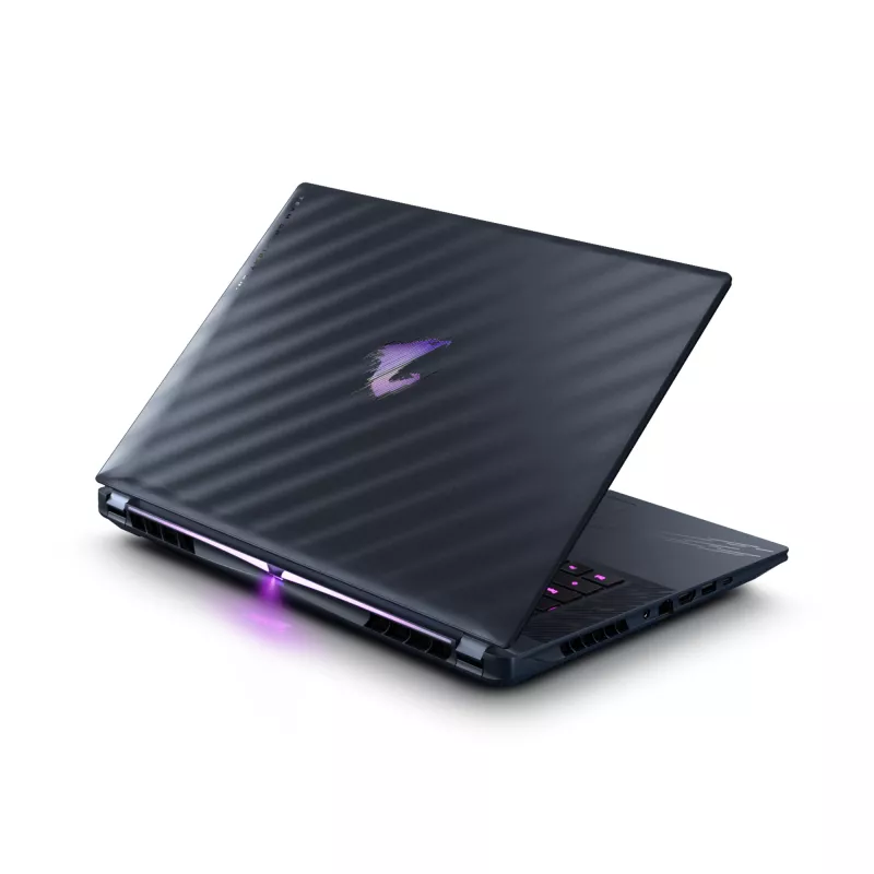 Laptop GIGABYTE AORUS MASTER 16 40,6 Zoll Intel Core Ultra 9 32GB 2TB NVIDIA RTX 5080 Windows 11 Pro