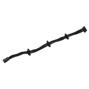 Kabel Silverstone SST-PP07-BTSB 0,3 m Molex 4-polig auf 4x SATA