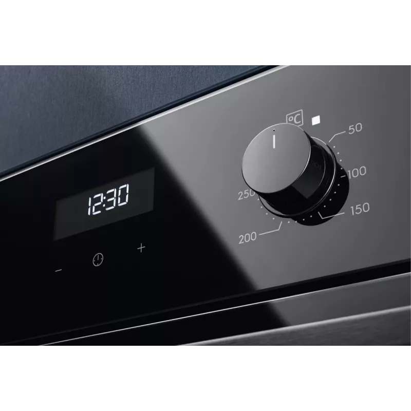 Einbau-Elektrobackofen Electrolux Serie 600 EOD5H70BZ, 65 L, 2750 W, schwarz, Drehregler, LED-Anzeige