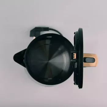 Elektrischer Wasserkocher Maestro MR 033, 1,7 L Fassungsvermögen, 2200 W, Kunststoffgehäuse, 0,7 m Kabel